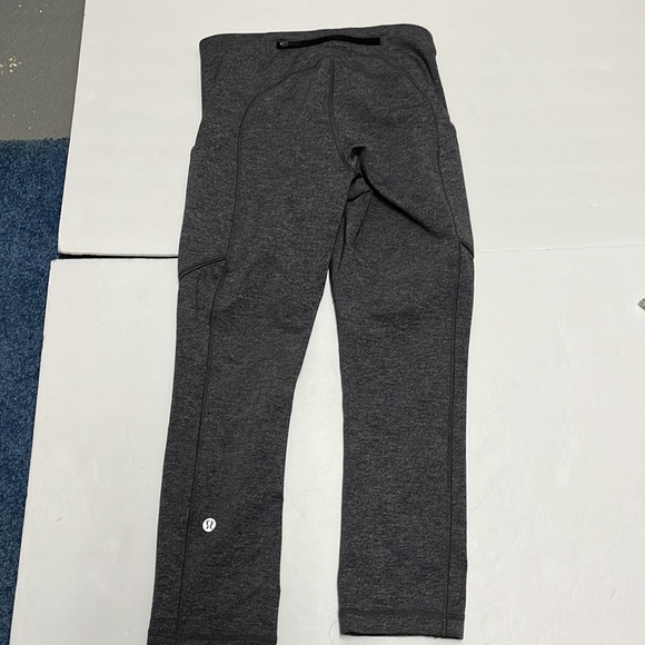 Lululemon Speed Up Crop Heathered Black Gray Leggings Size 4 - Picture 6 of 7